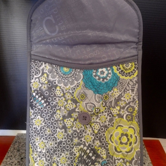 iPad Tablet Case. Padded Sleeve Cover. For 10" x 8" Tablet. Paisley Color. - Picture 4 of 4